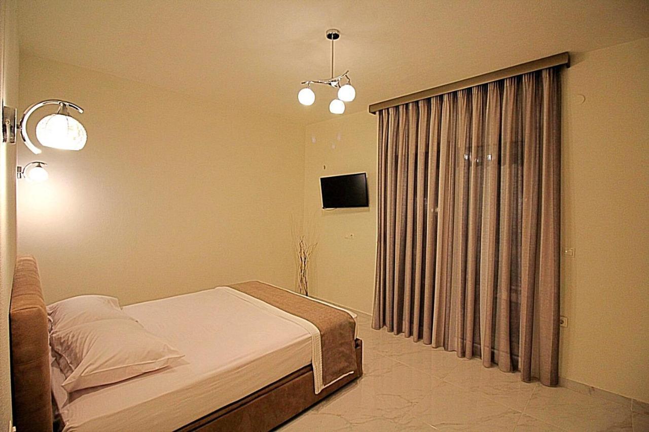 Sky Rays Luxury Apartments Nikiti  Exterior foto
