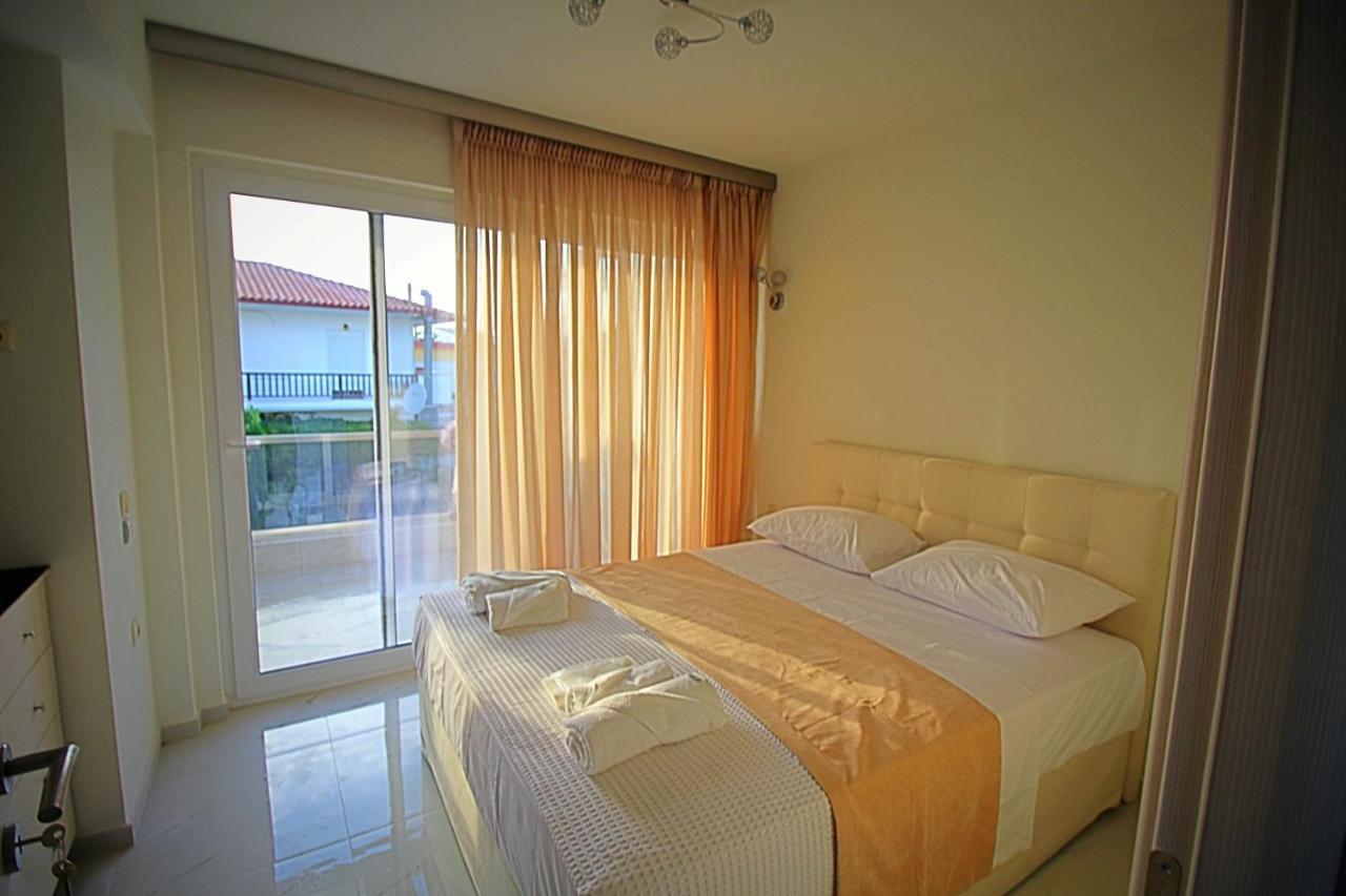 Sky Rays Luxury Apartments Nikiti  Exterior foto